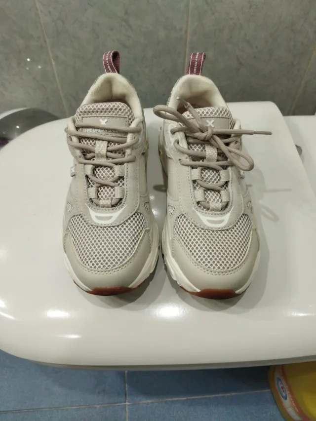 Zapatillas deportivas juveniles