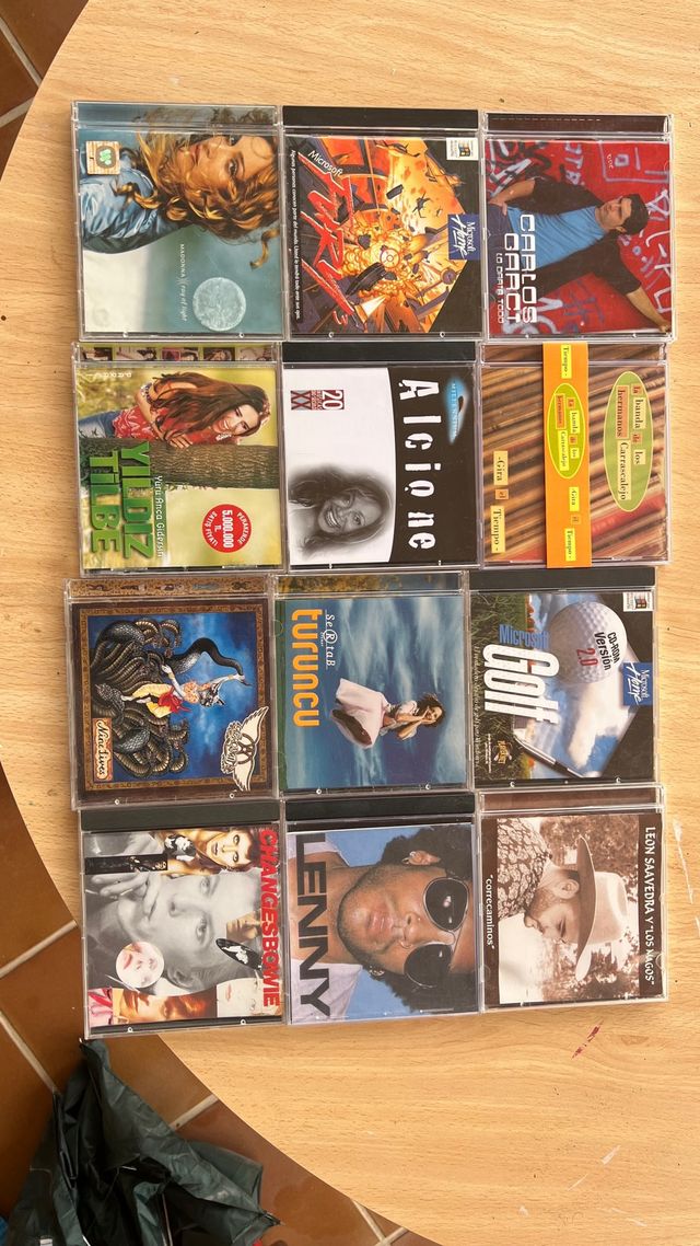 Lote de CDs