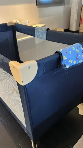 Cuna de viaje plegable