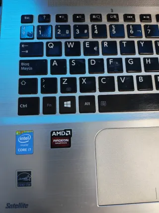 Portátil Toshiba Satellite S50-B-14Z