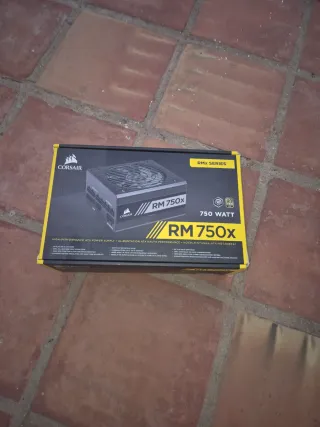 Corsair RM750x Fuente de Alimentación ATX