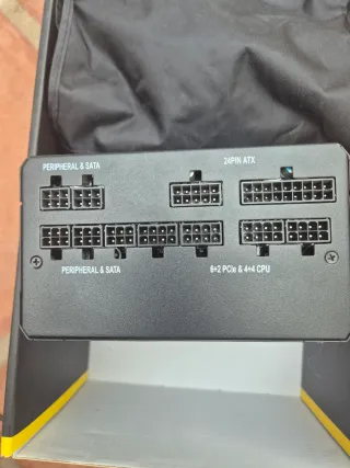 Corsair RM750x Fuente de Alimentación ATX