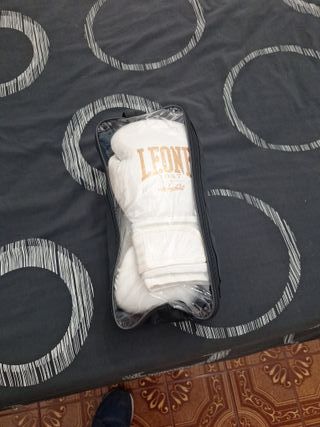Guantes de boxeo Leone blancos