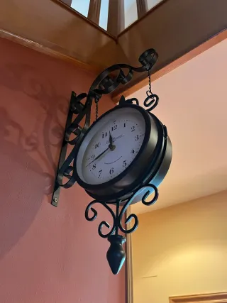 Reloj de Pared Antiguo Negro