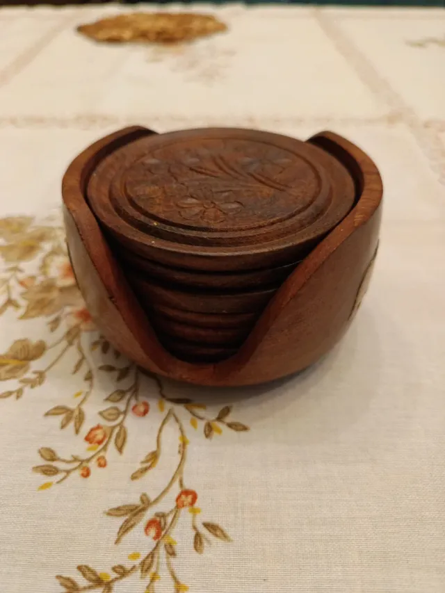 Posavasos de madera tallados (Set de 6)