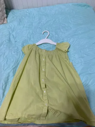 Blusa verde-amarilla con botones