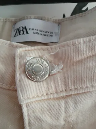 Pantalón vaquero Zara beige recto