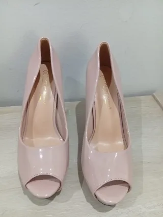 Zapatos de tacón rosa charol talla 39