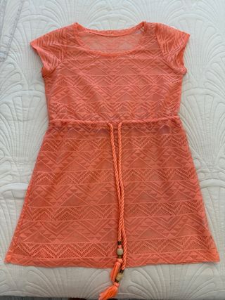 Vestido playero coral corto