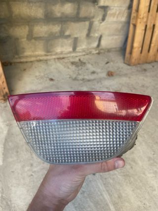 Faro marcha atrás Ford Focus MK1