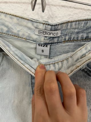 Falda vaquera bicolor desgastada marca Blanco S