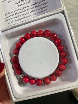 Pulsera Howlita Roja Acero Inoxidable