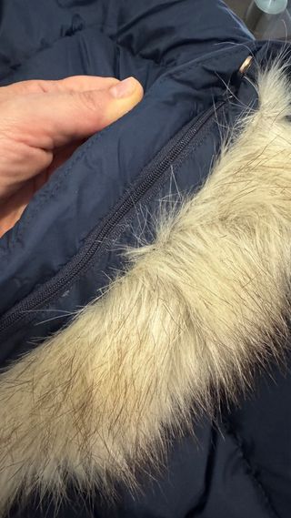Chaleco Zara Azul con Capucha y Pelo