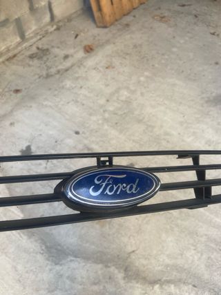 Rejilla Delantera Ford Focus MK1
