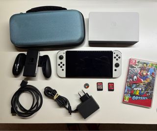 Nintendo Switch OLED White + Giochi