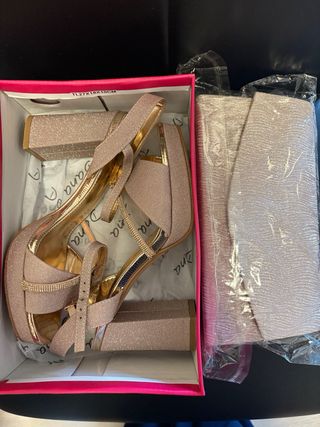 Conjunto Zapatos y Cartera de fiesta dorado rosa
