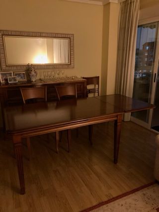 Mesa comedor extensible y 6 sillas