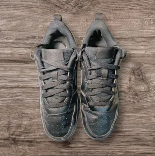 Nike 00’s Black Leather Low Swoosh Sneakers edició