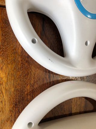 Mario Kart Wii con 2 volanti bianchi wii