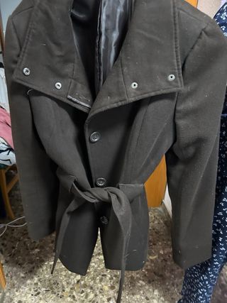 Abrigo marrón oscuro