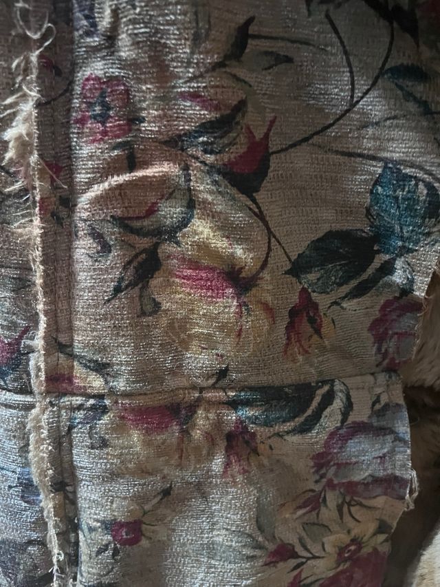 Chaqueta Cortefiel flores sintética