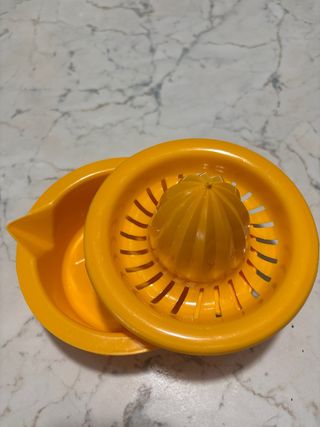 Spremi agrumi manuale giallo