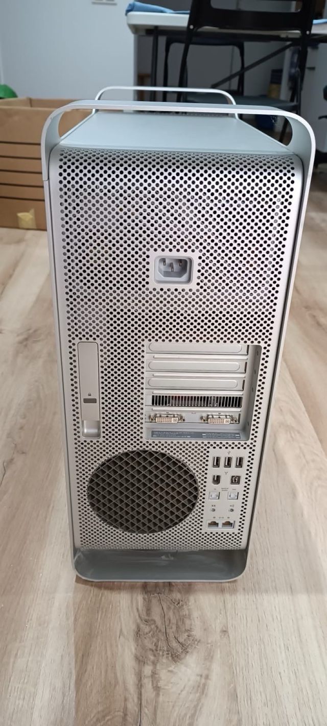 Mac Pro Intel 2010 Plata