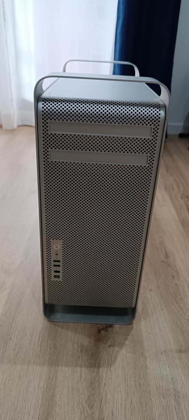 Mac Pro Intel 2010 Plata