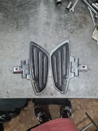 Estriberas Highway Hawk Custom