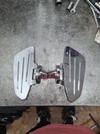 Estriberas Highway Hawk Custom