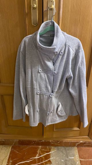 Trenca In Extenso gris niña