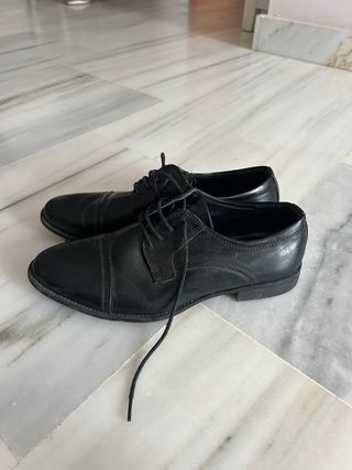 Zapatos de vestir negros Talla 40