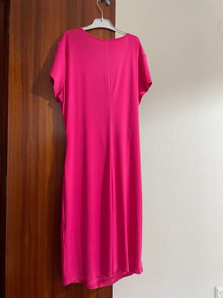Vestido fucsia cruzado talla L