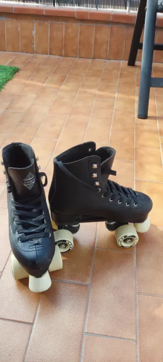 Patines negros de cuero