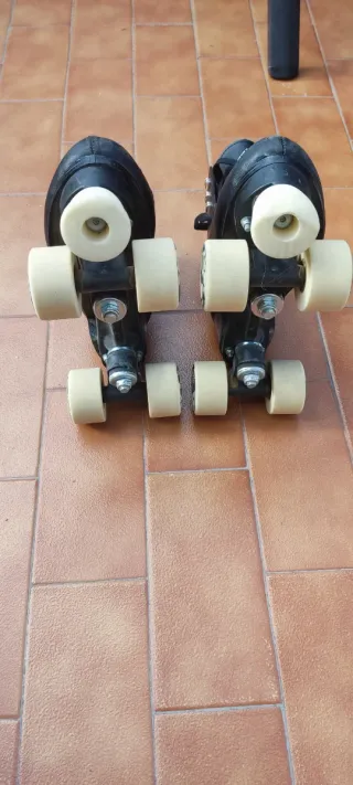 Patines negros de cuero