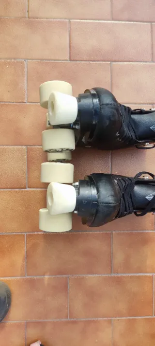Patines negros de cuero