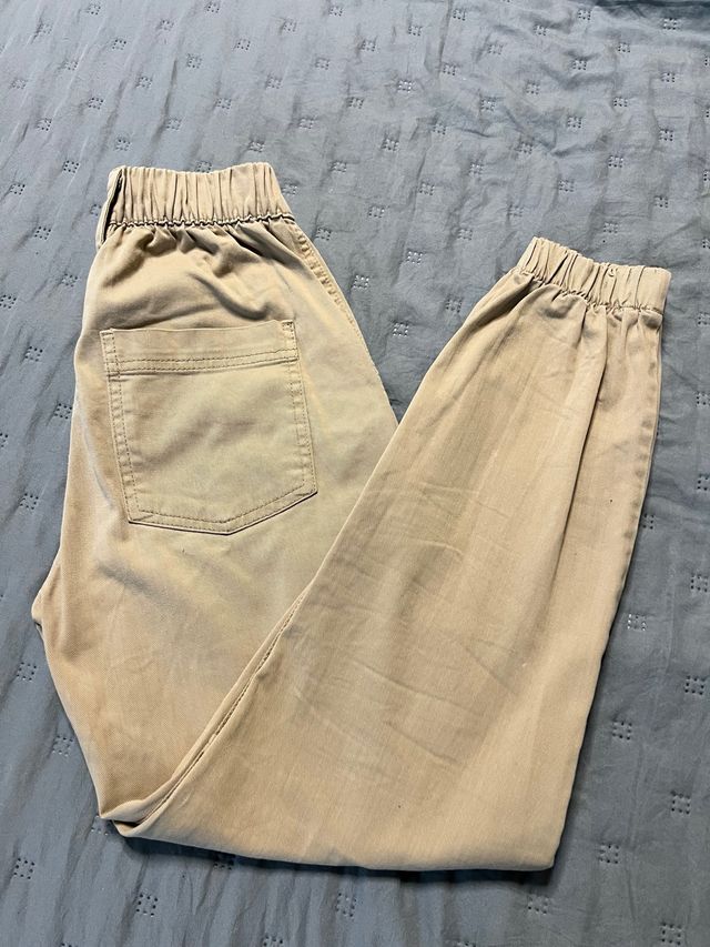 Poco uso, el accesorio lateral se puede quitar