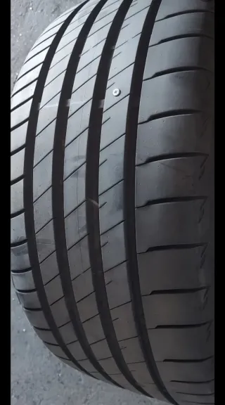 Neumático 255/35 R19 96Y 
