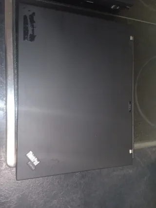 Lenovo ThinkPad Portátil (1 unidades)