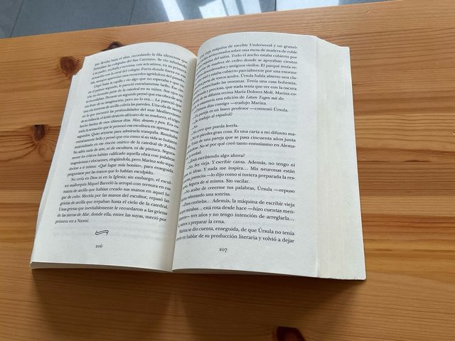 Libro "Pan de limón con semillas de amapola"