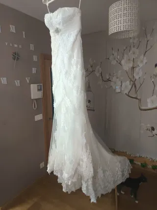 Velo y vestido de novia 