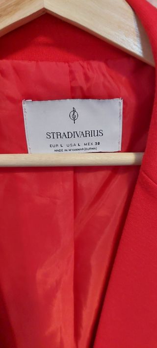 Americana Stradivarius Roja