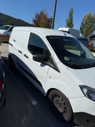 Ford Transit Courier 2015