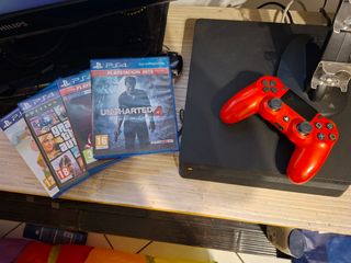 Sony PS4 Slim 1TB SSD + Giochi Uncharted 4 GTA 5
