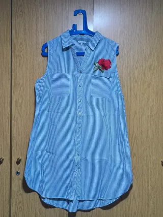 Vestido Blusa sin mangas con rosa bordada