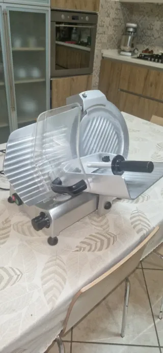 Affettatrice professionale