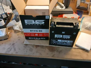 Batería moto BS BTX16-BS 12V 4.7Ah