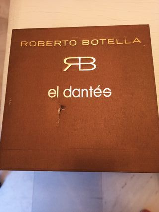 Botas azules Roberto Botella
