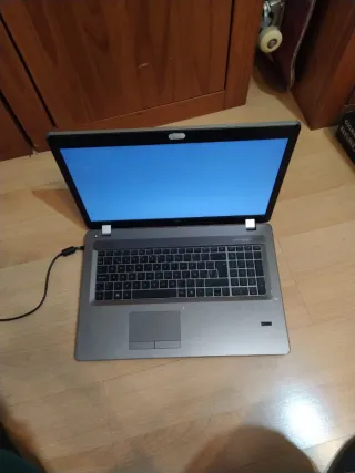 Portátil HP con Batocera Linux
