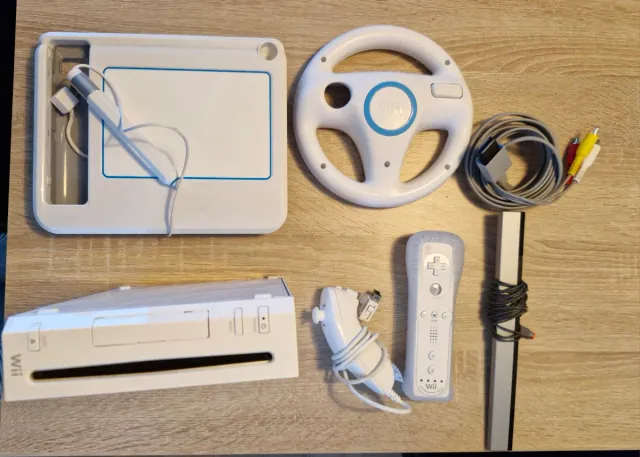 Consola Wii + Pictionary + Accesorios + Juegos